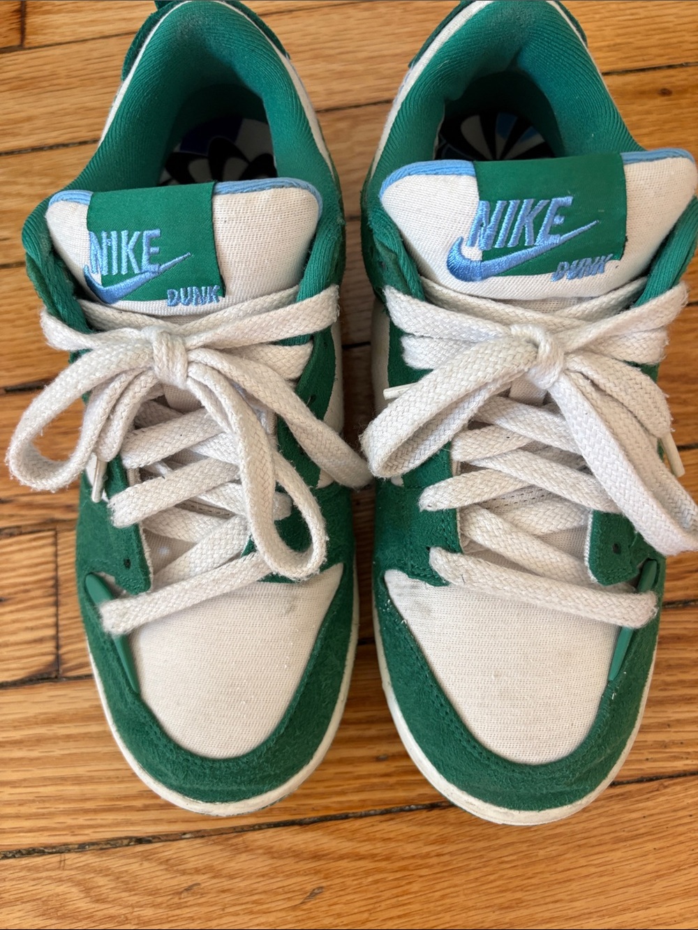 * RARE* Nike size 7.5  Green and White Low-Top DUNKS with Blue Logo